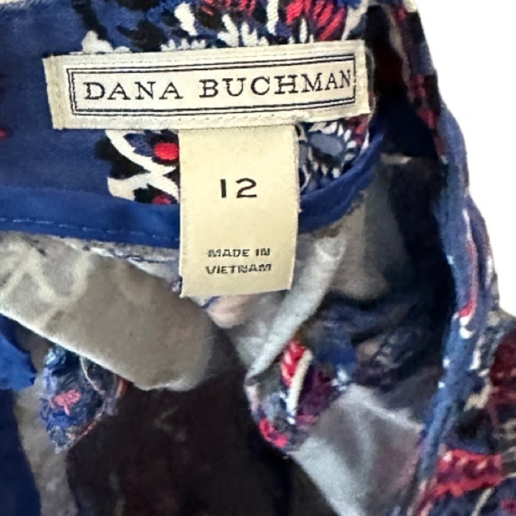 Dana Buchman Shorts - Picture 4 of 5